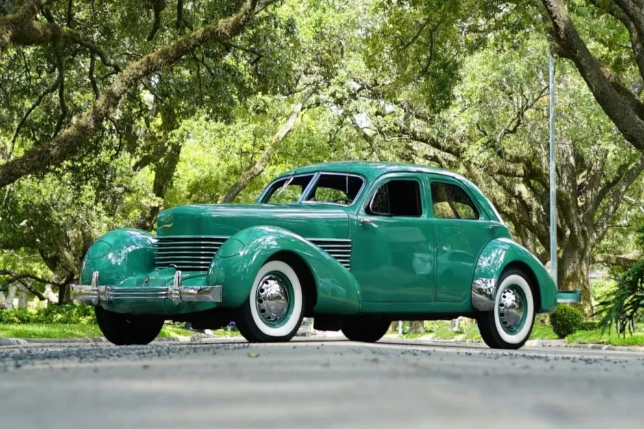 1936 Cord 810 Westchester