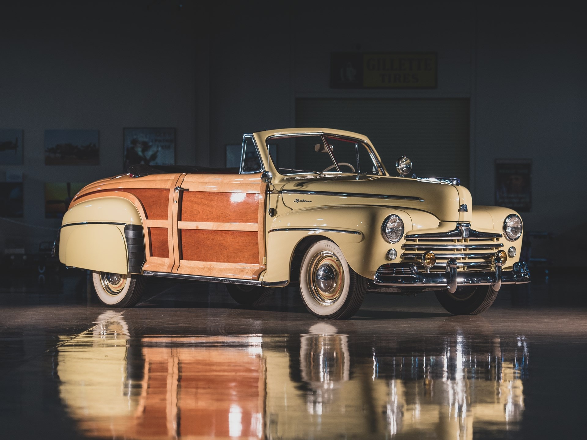 1947 Ford Super DeLuxe Sportsman Convertible