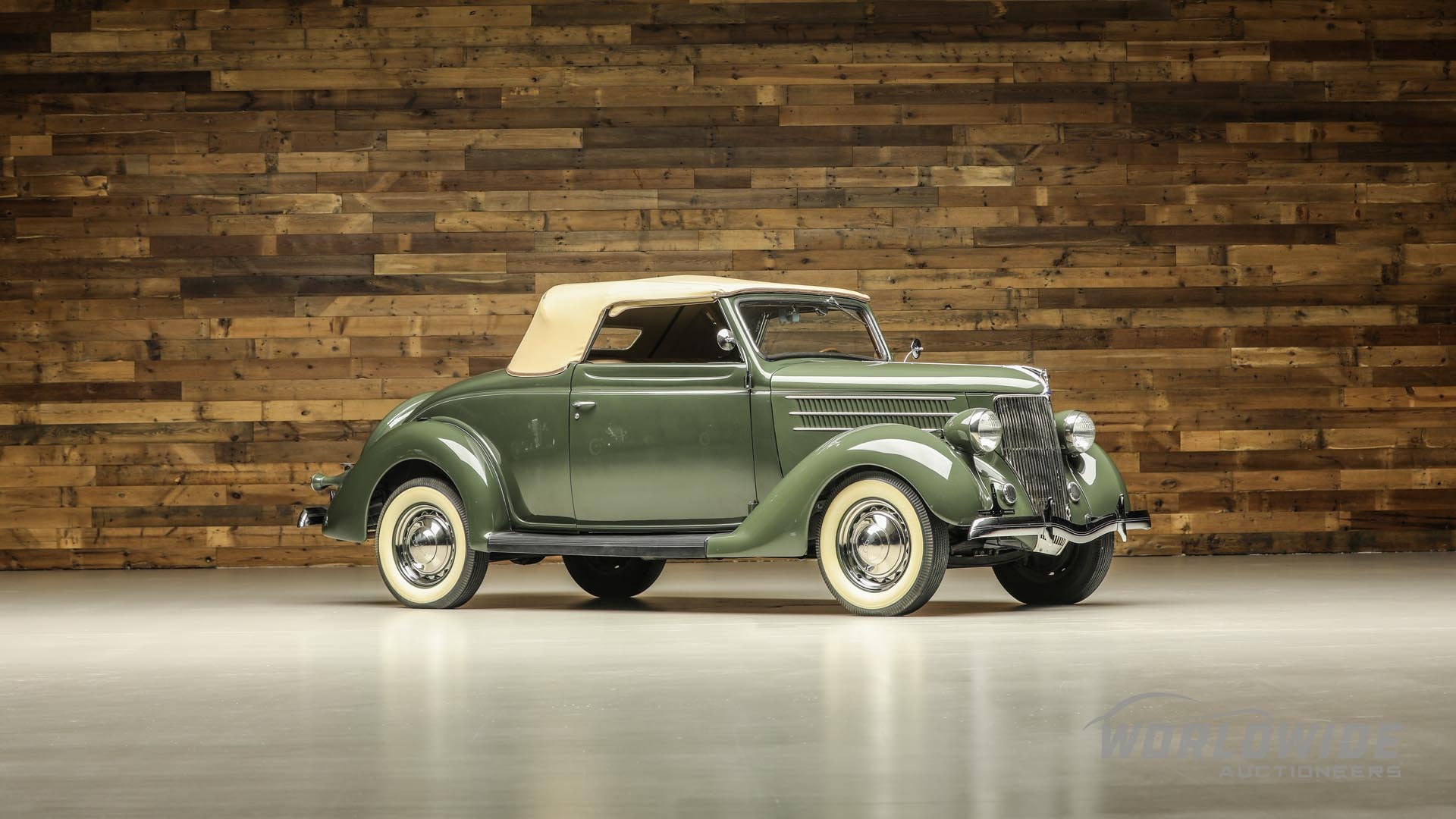 1936 Ford V-8 Cabriolet