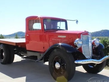 1936 International IH-35 Flatbed Truck