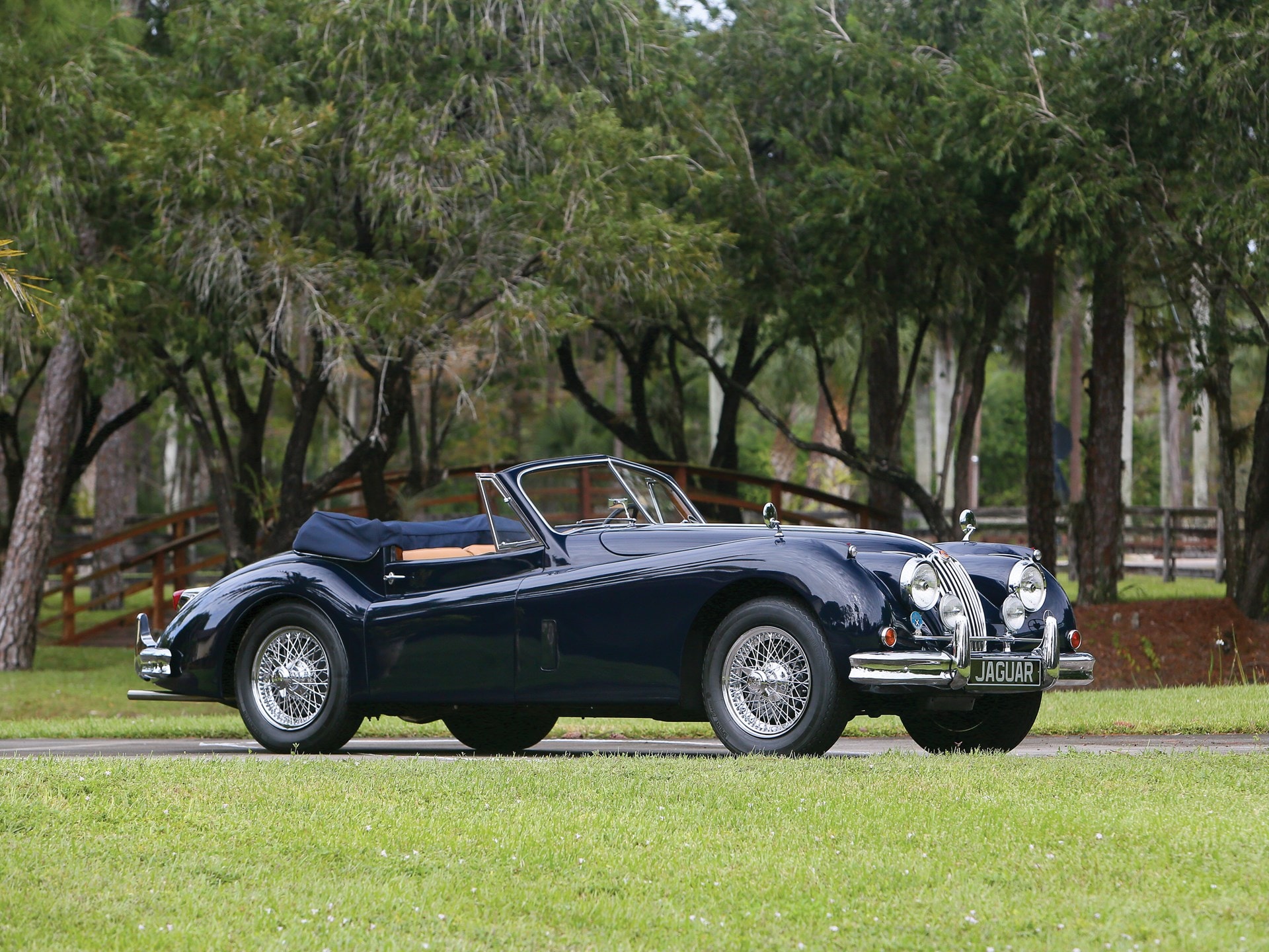 1956 Jaguar XK140 Drophead Coupé