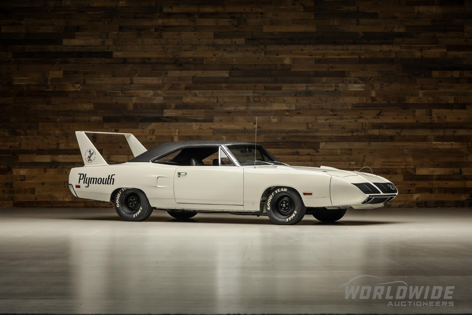 1970 Plymouth 440-4 Superbird